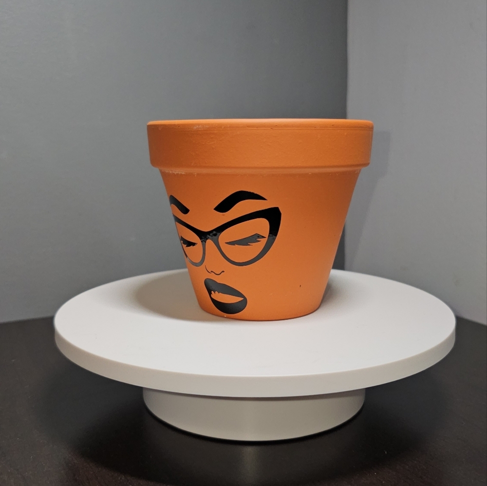 Flower Pot - Picture 3 of 3